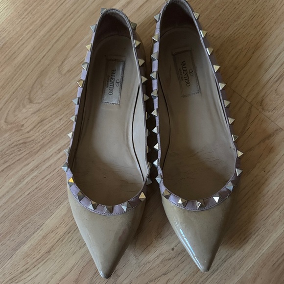 Valentino Shoes - Valentino Tan Studded Flats